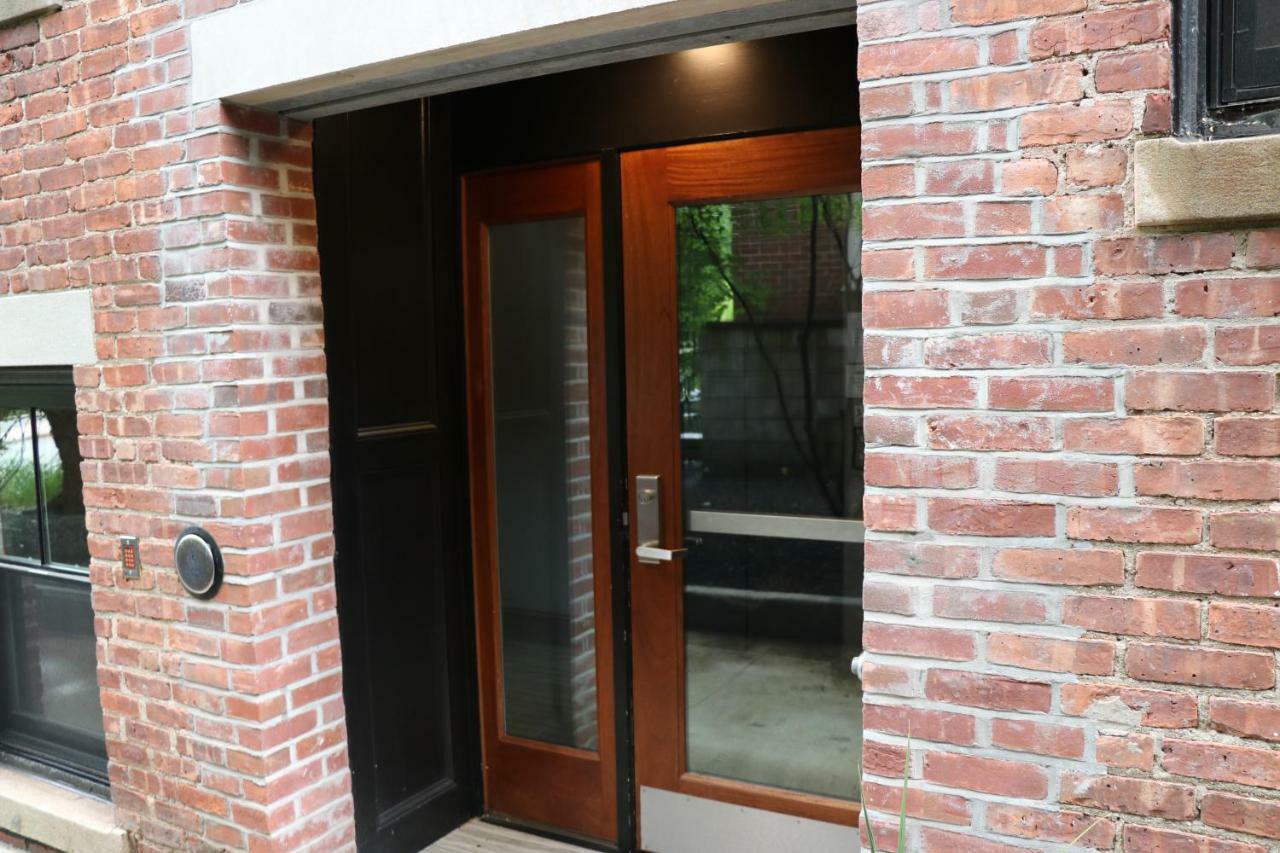 A Stylish Stay W/ A Queen Bed, Heated Floors.. #31 Brookline Buitenkant foto