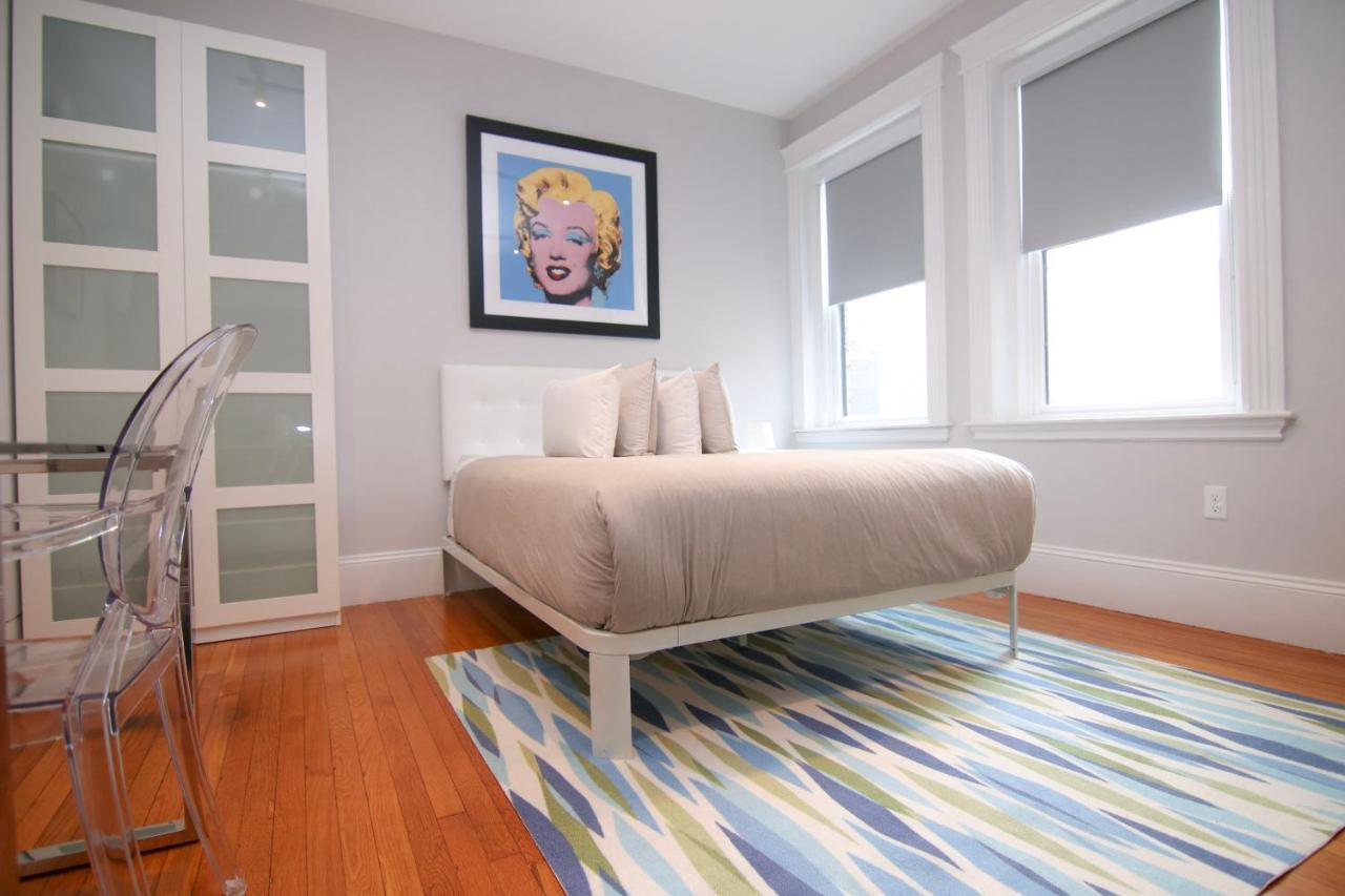 A Stylish Stay W/ A Queen Bed, Heated Floors.. #31 Brookline Buitenkant foto